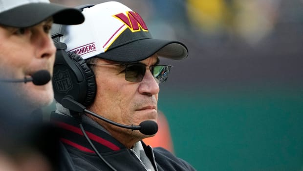 Washington Commanders coach Ron Rivera on the sidelines at MetLife Stadium.
